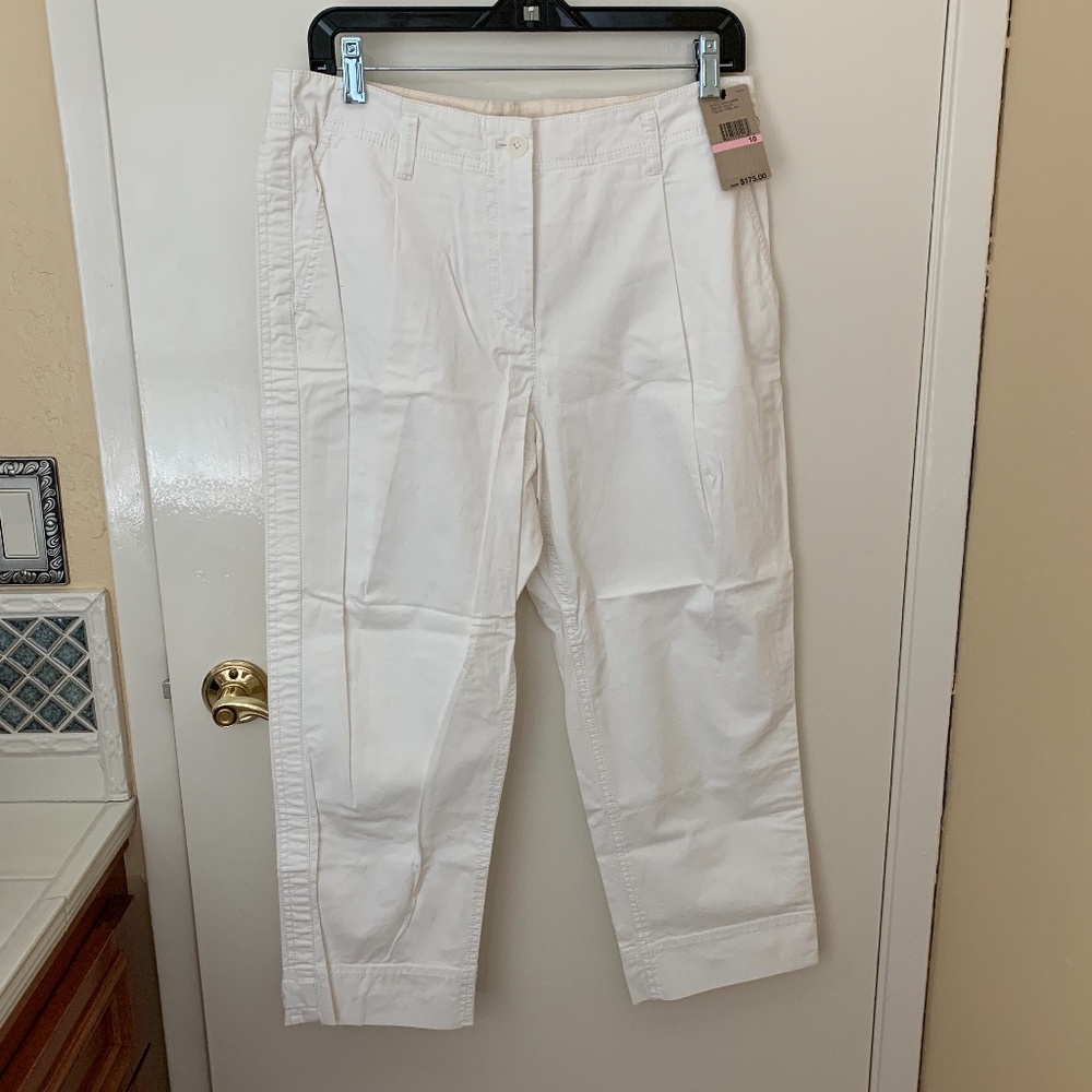 Capri pants